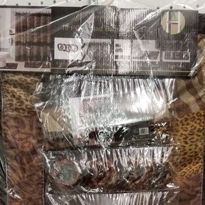 18 Peice Leopard Bath Set